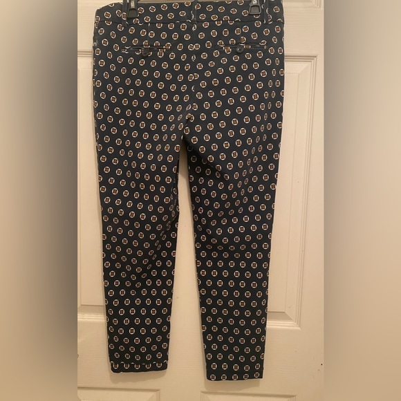 The Limited Pre-Owned Womens Navy Blue & Orange Print Exact Stretch Pants Size 8 - Picture 2 of 6